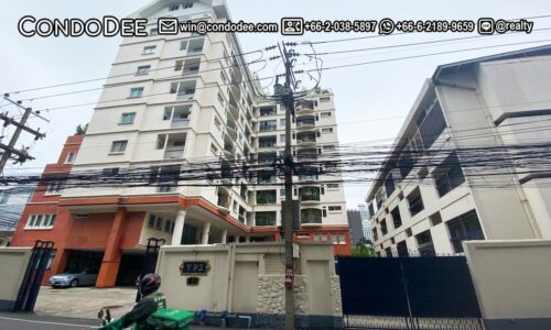 T.P.J. Condo for sale on Sukhumvit 49 in Bangkok CBD  was built in 1988