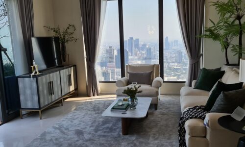 Branded penthouse with large balcony - river-view - 3-bedroom - large balcony - Ramada Plaza Residence Sukhumvit 48