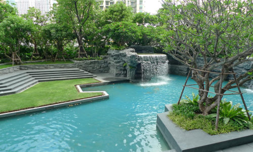 The-Address-Asoke-Bangkok-condo-garden