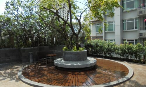Rent 1-Bedroom on High Floor in Asoke Nana - Nice View - Good Deal in Circle 1