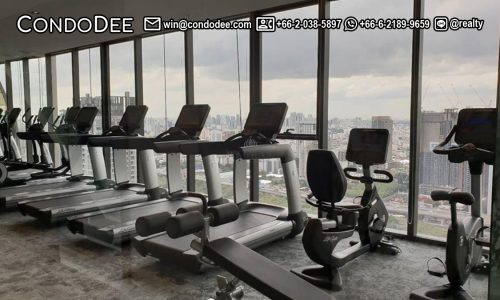 The Esse at Singha Complex Phetchaburi is a Bangkok luxury condo for sale that was built in 20220 by Singha Estate