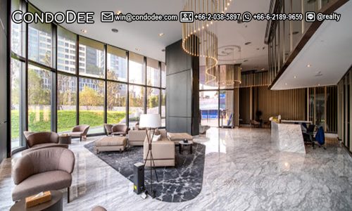 The Esse at Singha Complex Phetchaburi is a Bangkok luxury condo for sale that was built in 20220 by Singha Estate