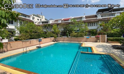 The Natural Place Sukhumvit 31 townhouses for sale in Bangkok in Asoke near Srinakharinwirot University were built in 1995