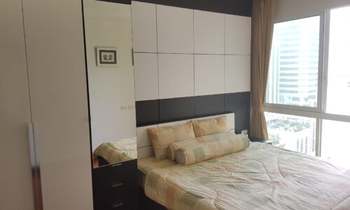 1-Bedroom Condo in The Prime 11 Rent Best Deal - Mid Floor