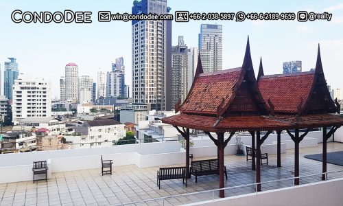 The Waterford Diamond Sukhumvit 30/1 condo for sale in Bangkok CBD near BTS Phrom Phong and BTS Thonglor was built in 1998