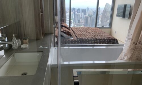 Top floor apartment rent in Asoke - 1 Bedroom - The Esse Asoke