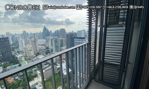 This top-floor condo on Sukhumvit 23 is available now in the Edge luxury condominium that was built by Sansiri PCL