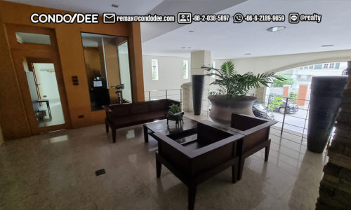Turnberry Sukhumvit 33 condo for sale in Bangkok CBD near BTS Phrom Phong was constructed in 2006 - Pet-Friendly