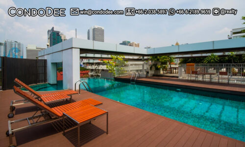 Urbana Sukhumvit 15 Asoke Nana condo for sale In Bangkok in Asoke near NIST School was built in 2004 by Urbana Estate