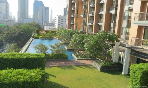 Villa Asoke Phetchaburi is a Bangkok condo for sale that was developed by TCC Capital Land in 2013