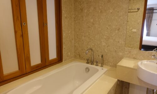 Large 2-bedroom luxury condo for rent - Sukhumvit 39 - Viscaya Private Residences