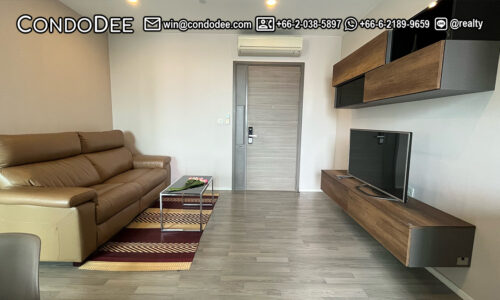 This well-maintained condo near BTS Phra Khanong is available now in luxury The Room Sukhumvit 69 condominium on Sukhumvit Road in Bangkok CBD