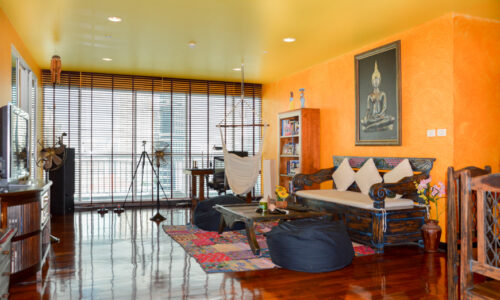 Large Bangkok condo in Sukhumvit 22 for sale - 2 Bedroom - Wilshire