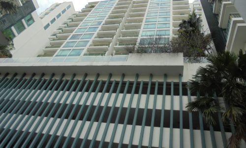 Wind Sukhumvit 23 condominium at Asoke near BTS and MRT
