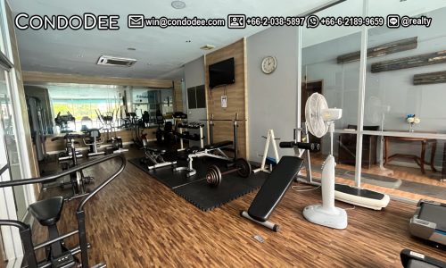 Wittayu Complex condo for sale in Bangkok CBD near BTS Ploenchit and Phetchaburi Road was built in 1996