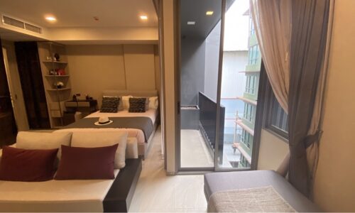 Quiet & modern condo for sale in Bangkok in Sukhumvit 31 near Srinakharinwirot University - 1-bedroom - FYNN Sukhumvit 31