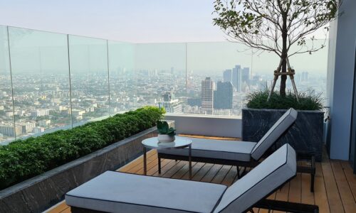 Branded penthouse with large balcony - river-view - 3-bedroom - large balcony - Ramada Plaza Residence Sukhumvit 48