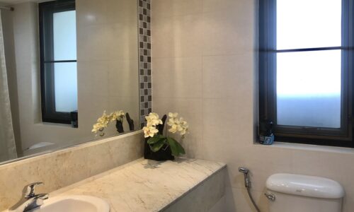 Renovated large apartment for sale - 3-bedroom - near BTS Phrom Phong - Baan Suanpetch