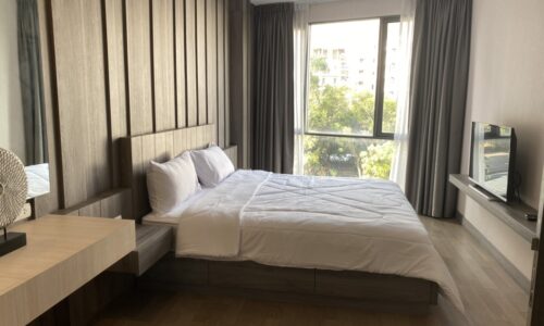 Modern 1-bedroom condo in a low-rise project for sale - near MRT - Trapezo Sukhumvit 16