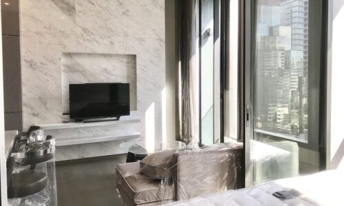 New Luxury Condo Sale - 1-Bedroom - Corner Unit - Mid-Floor - The Esse at Singha Complex