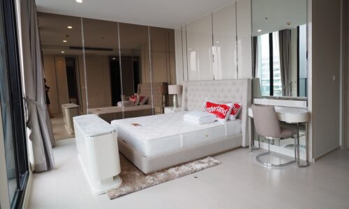 Large flat for rent near Ploenchit BTS - 2-bedroom - high-floor - Noble Ploenchit