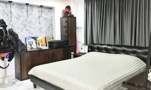 Sukhumvit condo for sale beautiful 2-bedroom - corner unit - Baan Prompong