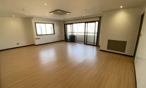This huge renovated condo on Sukhumvit 11 is available now in a popular Kallista Mansion condominium in Nana in Bangkok CBD