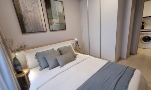Cheapest new 2-bedroom condo near Ekkamai BTS - FOREIGN QUOTA - pool view - Noble Ambience Sukhumvit 42