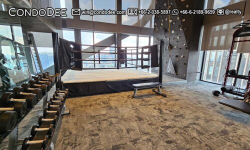 The Esse at Singha Complex condo for sale in Asoke is a luxury real estate in Asoke that was built in 202o by Singha Estate