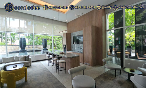 coffee corener in The Park Chidlom luxury condo for sale in Bangkok near BTS | คอนโดหรู เดอะ พาร์ค ชิดลม ขาย ใกล้ BTS กรุงเทพ