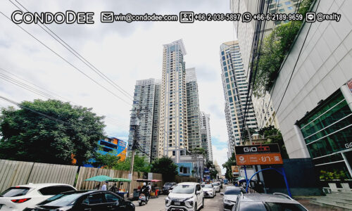 Ideal 24 condo for sale on Sukhumvit 24 is a luxury pet-friendly condo for sale in Bangkok CBD