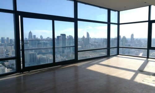 Luxury apartment for rent near Makkasan Airport Rail Link - 3 bedroom - top floor - Circle Living Prototype