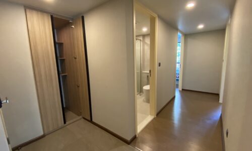 Large 2-bedroom Bangkok condo with a pool view for sale in Langsuan - quiet - Na Vara Residence