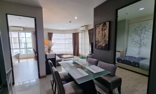 Condo in Sukhumvit 18 For Sale With Tenant - 2-bedroom - mid-floor - CitiSmart