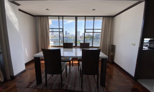 Bangkok Condo Duplex Sale - Sukhumvit 39 - Top Floor - Yada Residential