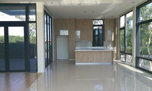 Condo-villa for rent near Makkasan Airport Rail Link - 3 bedroom - duplex - private garden - Circle Living Prototype