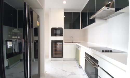 Duplex apartment for rent near Ploenchit BTS - 3-bedroom - high-floor - Noble Ploenchit