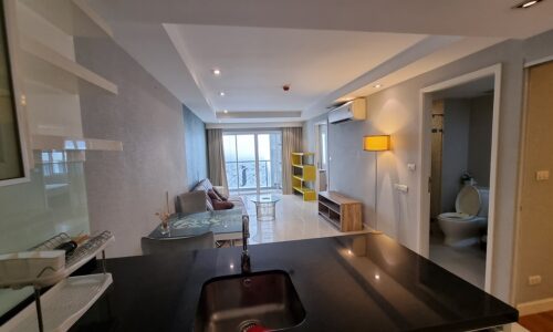 Bangkok condo in Ekkamai for sale - 2-bedroom - CHEAP - Le Nice