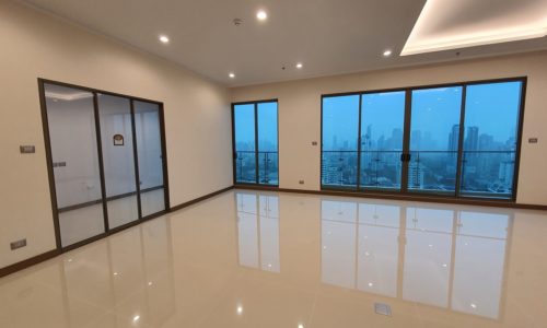luxury condo rent Prompong Sukhumvit 39