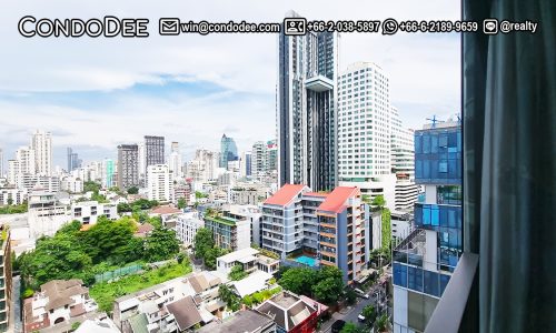 This luxury new duplex condo in Asoke is available now in Muniq Sukhumvit 23 condominium near BTS Asoke and MRT Sukhumvit in Bangkok CBD