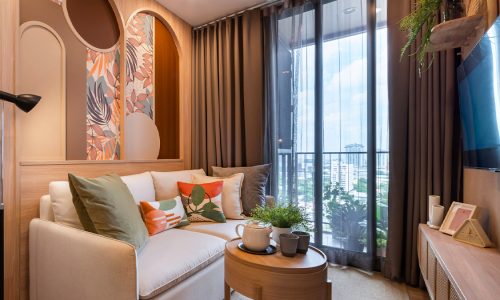This new condo on Sukhumvit 36 is available now at a special promotion price in a luxurious Oka Haus condominium on Rama IV in Bangkok CBD