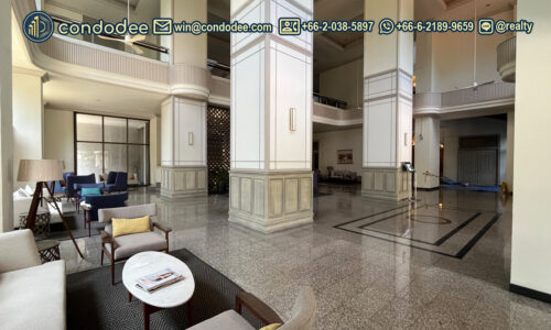 Exterior view of Tower Park Condominium building in Nana, Bangkok, condo for sale Sukhumvit 11 | มุมมอง ภายนอก อาคาร ทาวเวอร์ พาร์ค คอนโดมิเนียม นานา กรุงเทพฯ คอนโด สำหรับขาย สุขุมวิท 11