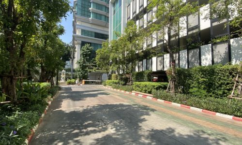 The Parkland Grand Asoke-Phetchaburi - Bangkok Condominium Near University, MRT and Airport Rail Link