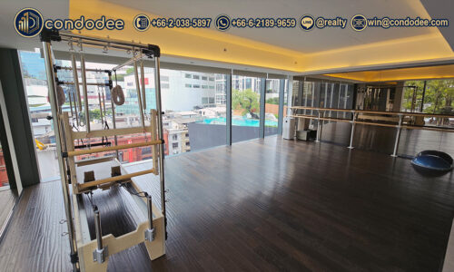 Marque Sukhumvit luxury condo exterior in Phrom Phong Bangkok | มาร์ค สุขุมวิท คอนโดหรู พร้อมพงษ์