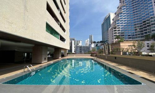 Fairview Tower Bangkok Condominium in Sukhumvit 18 Near BTS Asoke