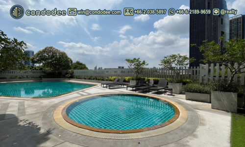 Exterior view of Tower Park Condominium building in Nana, Bangkok, condo for sale Sukhumvit 11 | มุมมอง ภายนอก อาคาร ทาวเวอร์ พาร์ค คอนโดมิเนียม นานา กรุงเทพฯ คอนโด สำหรับขาย สุขุมวิท 11