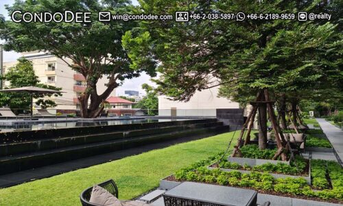 Quarter 39 Luxury Townhouses for sale on Sukhumvit is a luxury real estate in Prompong constructed by NYE ESTATE Co., Ltd. (an affiliated company with Narai Property Co., Ltd) in 2018