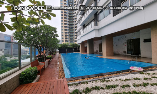 Bright Sukhumvit 24 luxury Bangkok condo for sale in Phrom Phong is located only a short walk from BTS Phrom Phong and Emporium shopping center.