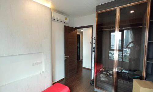 Modern condo in Ekkamai for sale - 2-bedroom - long balcony - C Ekkamai New Condominium