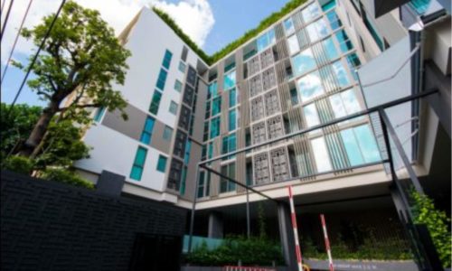 Siamese Thirty Nine Condominium in Phrom Phong - Low-Rise